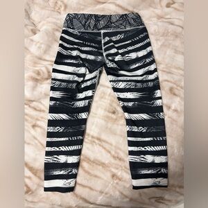 lululemon athletica wunder under cropped Black and White Striped Leggings